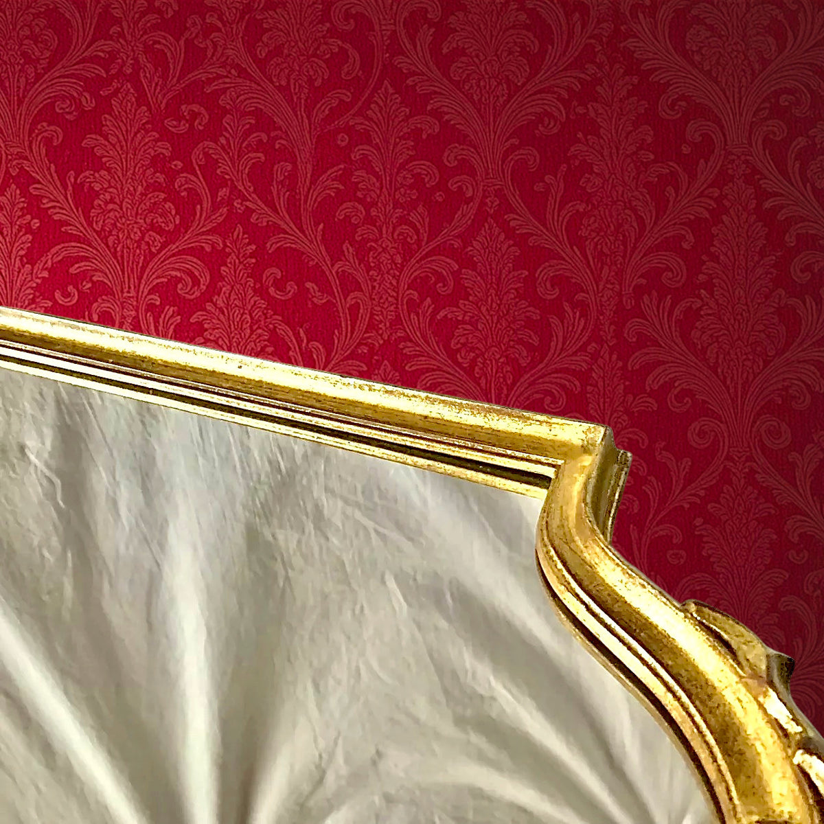 Miroir Mural Deknudt en Résine Dorée – Années 1970