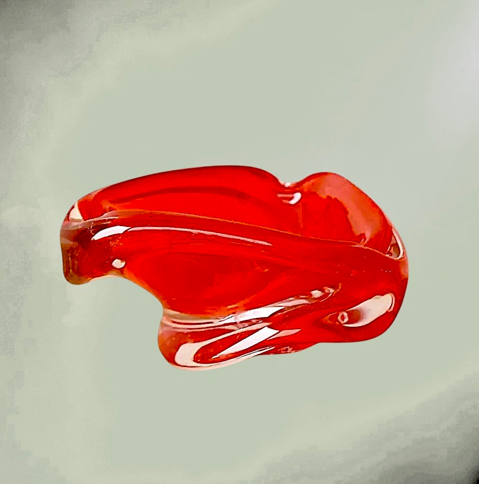 Grand cendrier en verre rouge de Braine-le-Comte – 2,240 kg - Années 1960-70