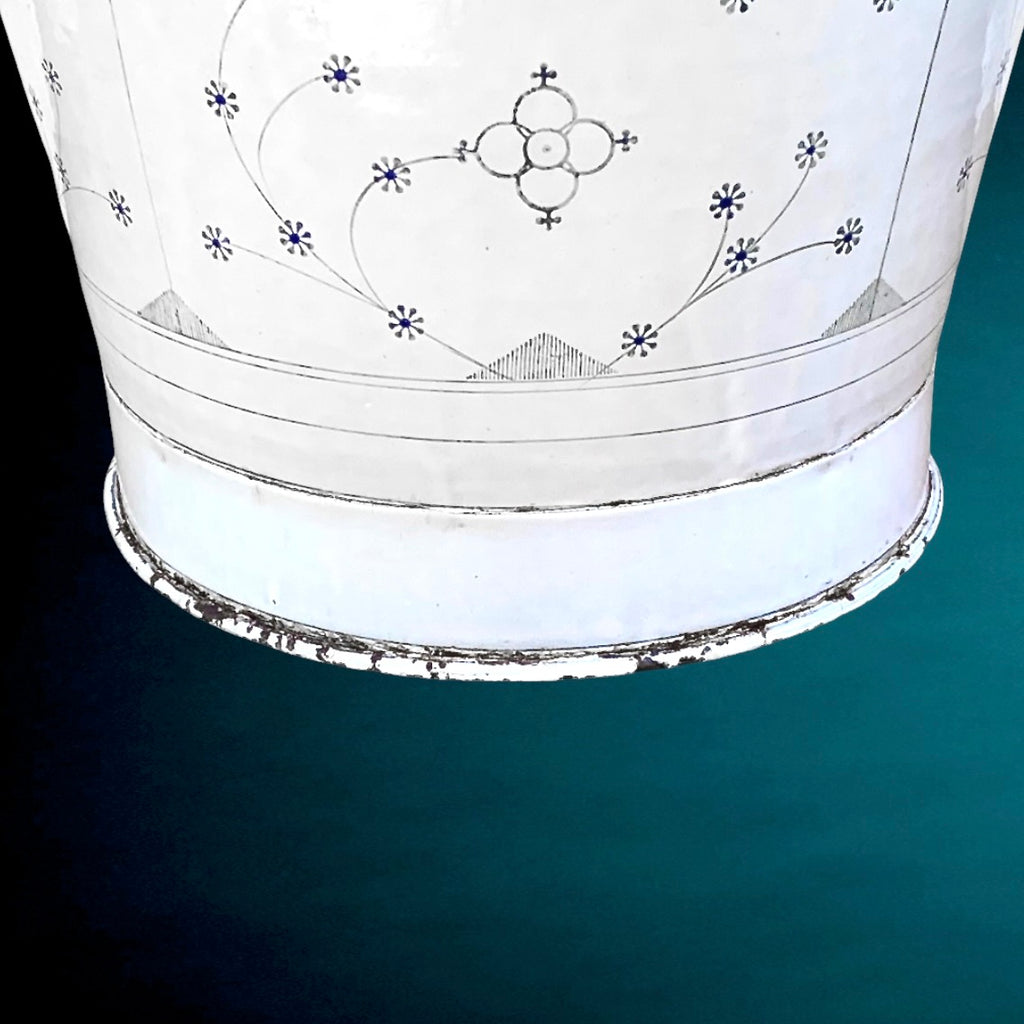 Seau Ancien En Tôle Émaillée Blanche Décor Floral Style Copenhague Années 40