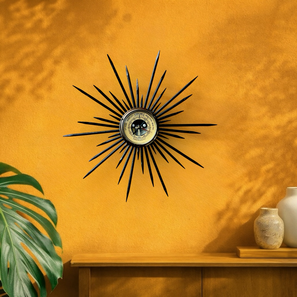 Baromètre mural soleil en fer forgé – années 1950-1960