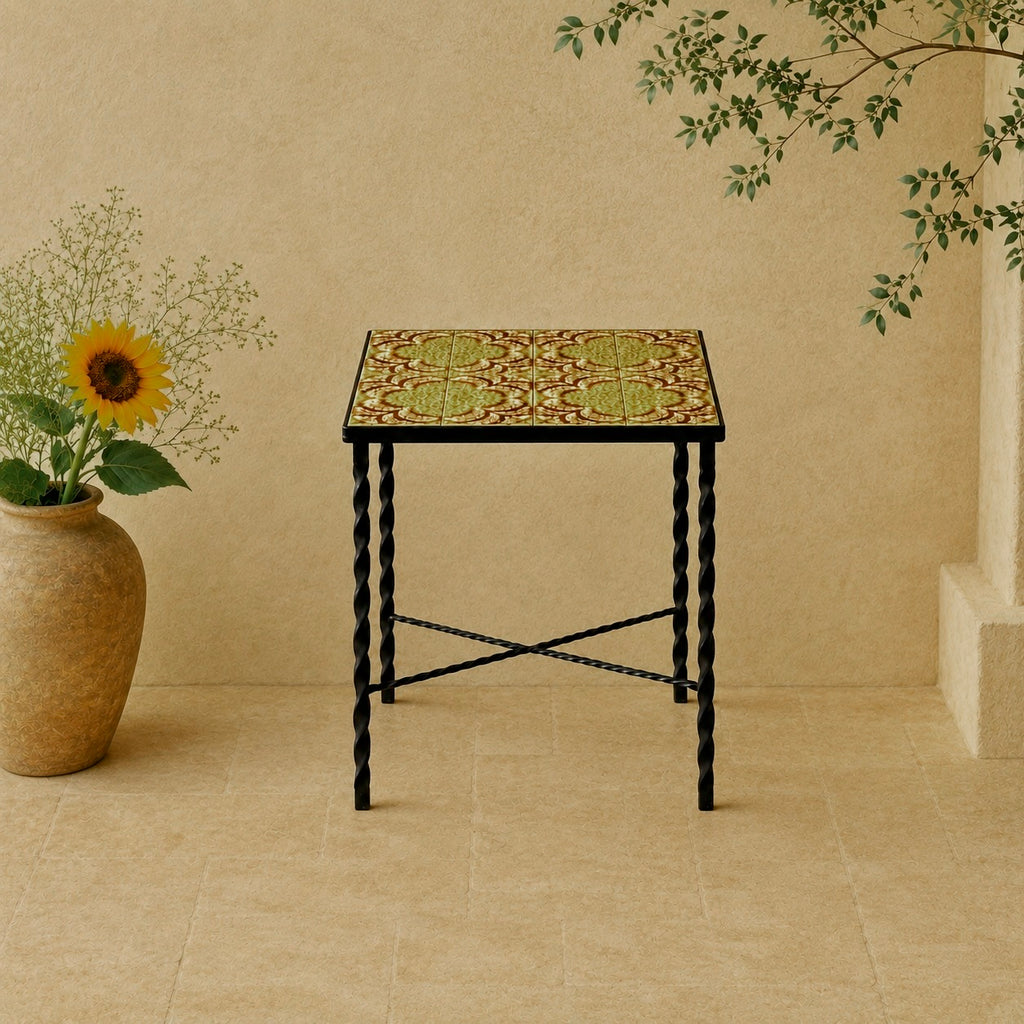 Table d’Appoint en Fer Forgé et Céramique – Années 1960-1970