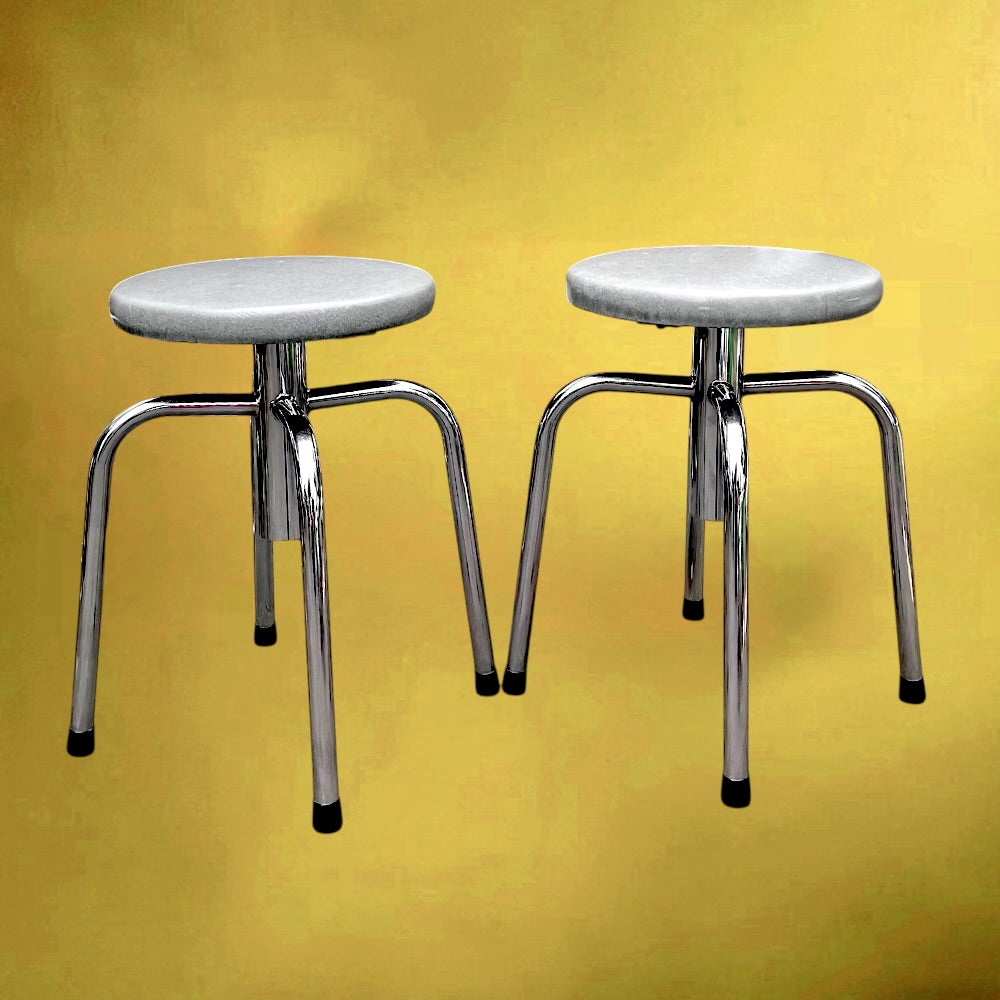 Tabourets industriels réglables acier chromé skaï gris années 70 style atelier design