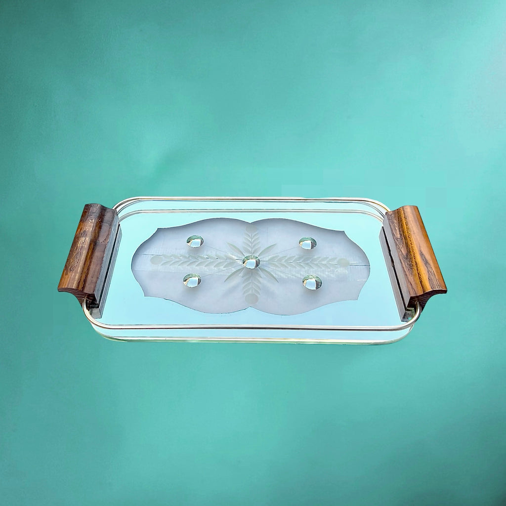 Plateau de service vintage en verre ciselé et miroir, poignées en bois