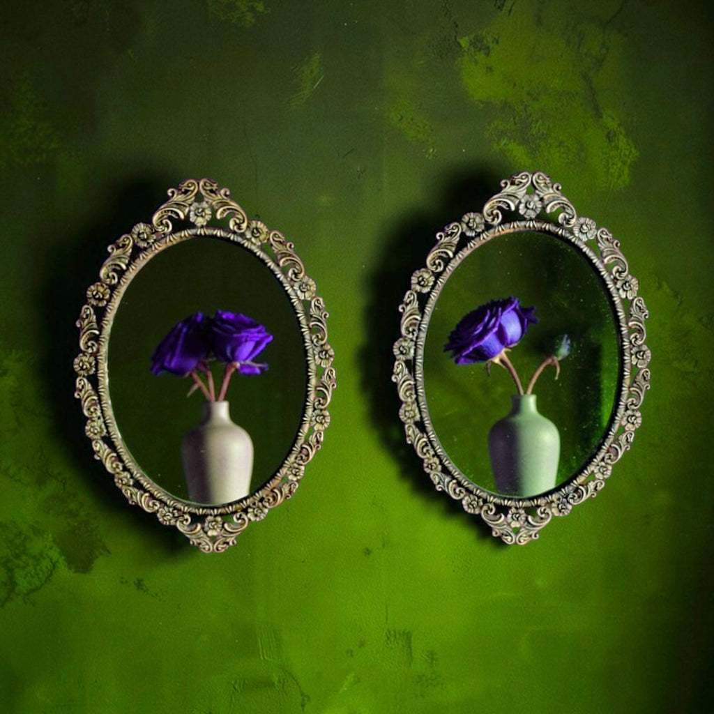 Paire cadres ovales vintage métal doré rococo – cadres muraux années 50 baroque