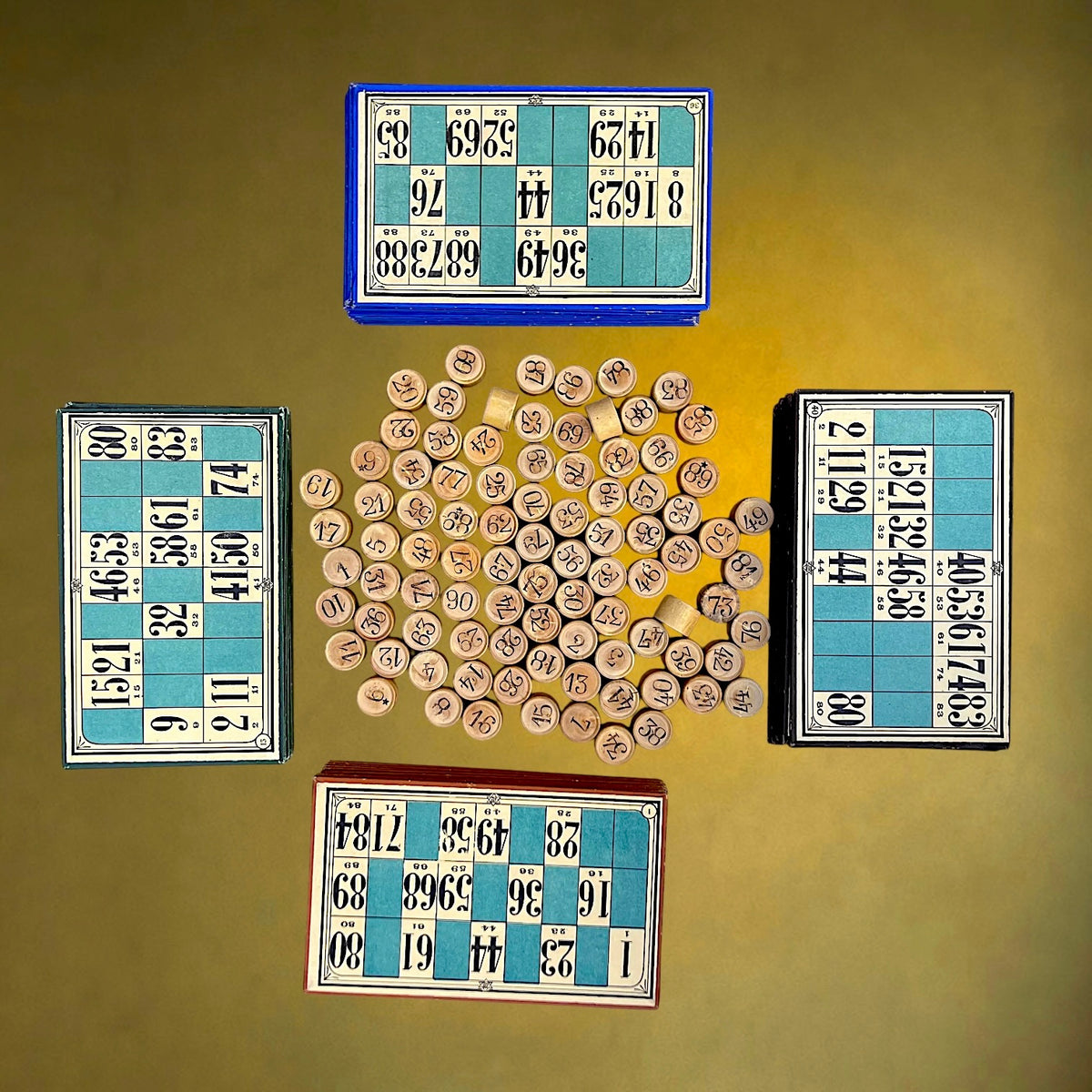 Ancien Jeu de Loto Complet avec 90 Jetons en Bois et 48 Cartes – Années 40-50