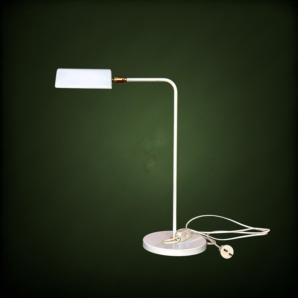Lampe de Bureau Moderniste en Métal Blanc et Laiton Doré, Esprit Bauhaus – Années 60