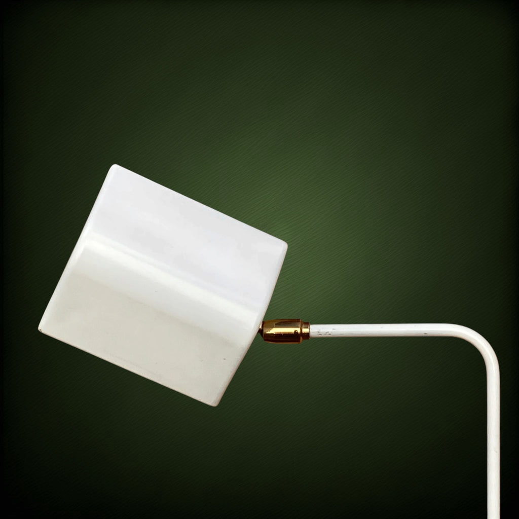 Lampe de Bureau Moderniste en Métal Blanc et Laiton Doré, Esprit Bauhaus – Années 60