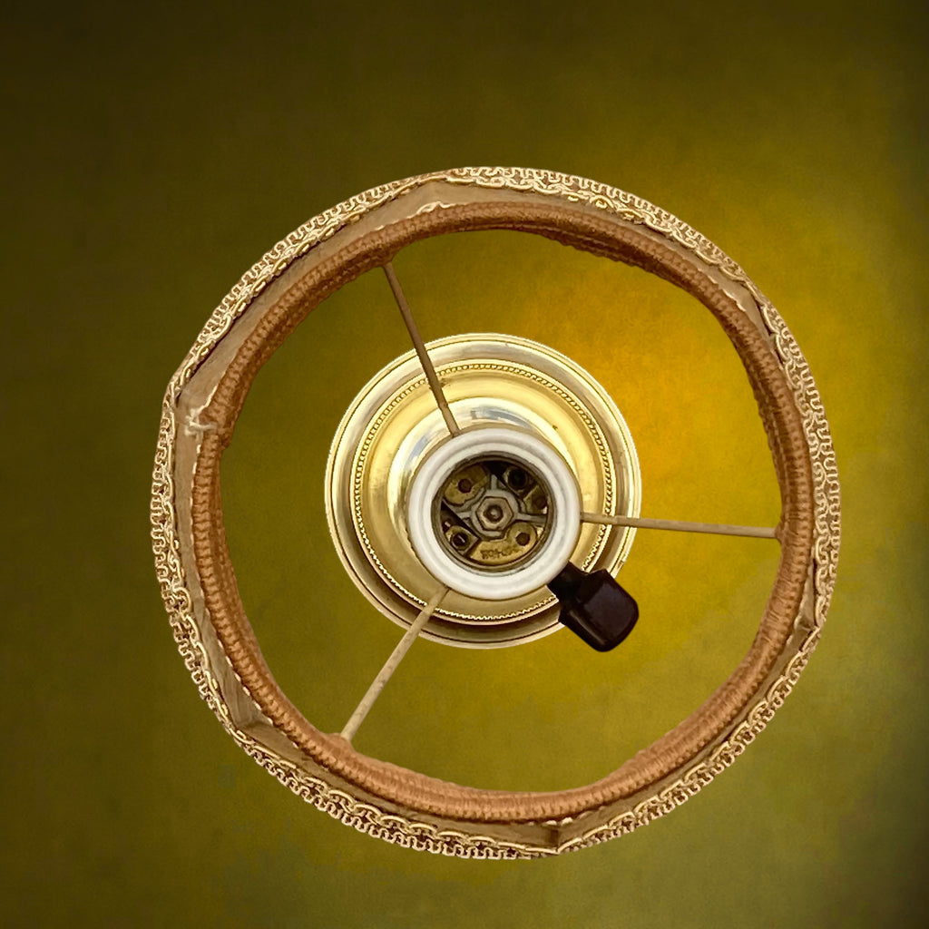 Lampe de Table en Laiton Massif avec Abat-Jour Effet Parchemin – Années 50-60