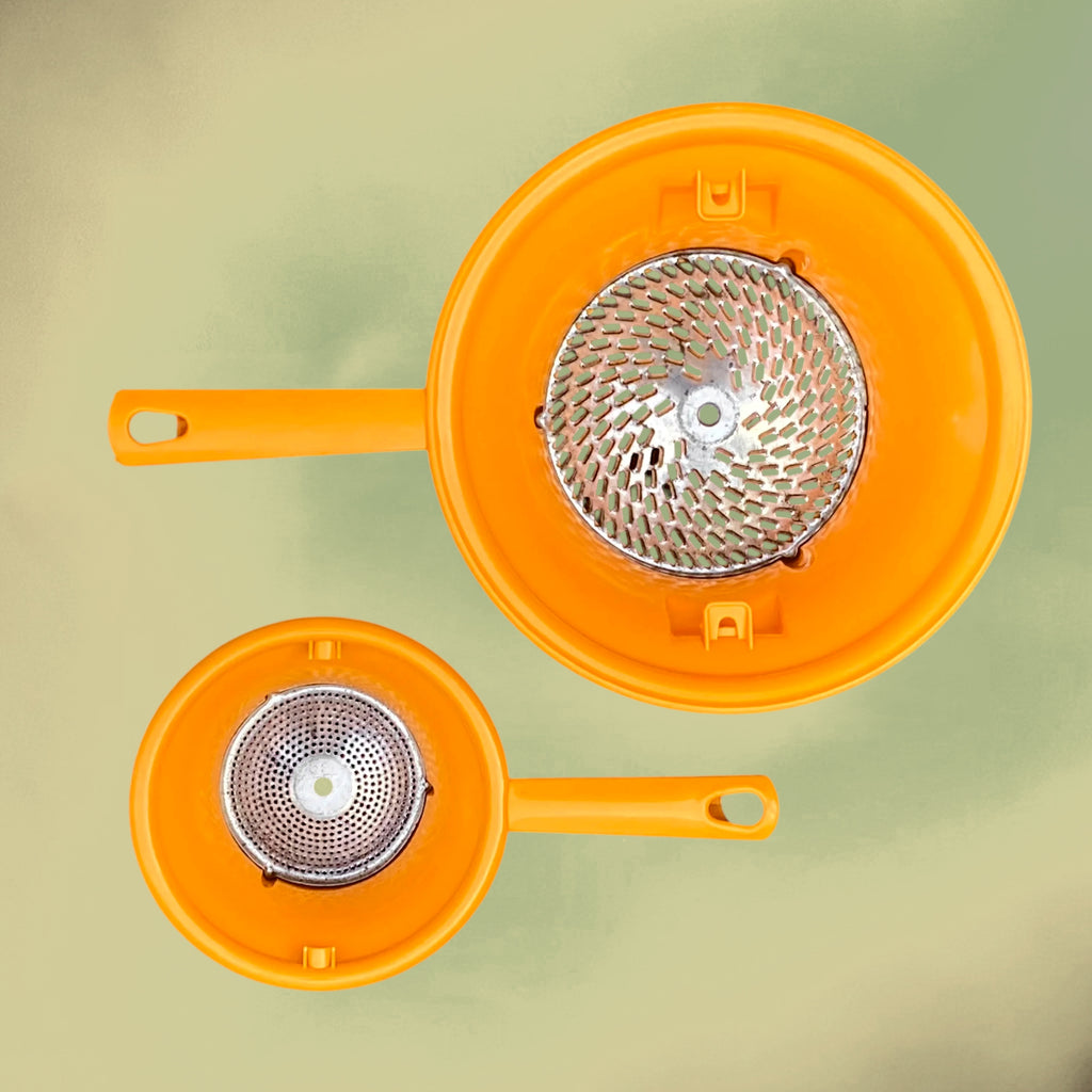 Lot de 2 Moulins à Légumes Moulinex en Plastique Orange et Acier Inoxydable – Mouli Baby et N°2 – Années 70