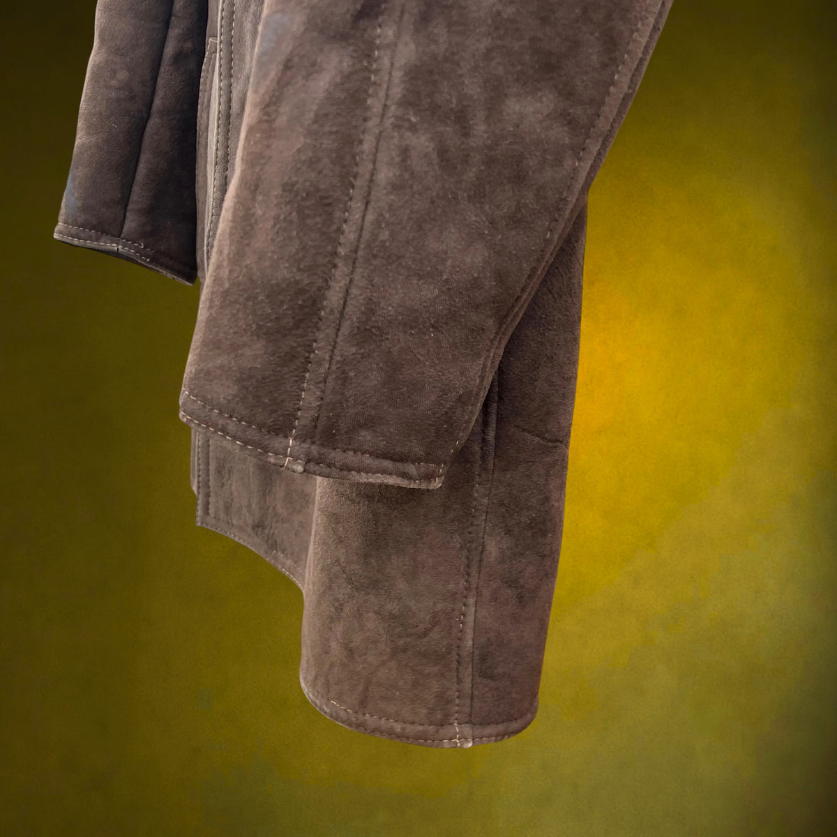 Veste Trois-Quarts Homme en Peau de Mouton Retournée Marron – Années 70