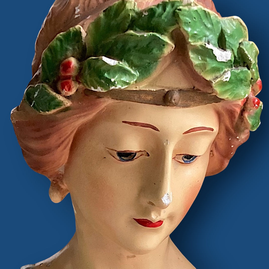 Buste de Saffo en plâtre polychrome Signé M. Fiorucci – Italie, début XXe siècle
