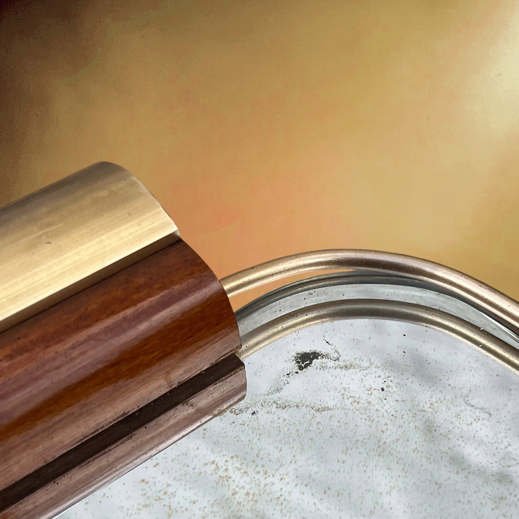 Ancien Plateau Miroir Rectangulaire à Poignées en Bois Verni et Aluminium Doré – Années 50-60