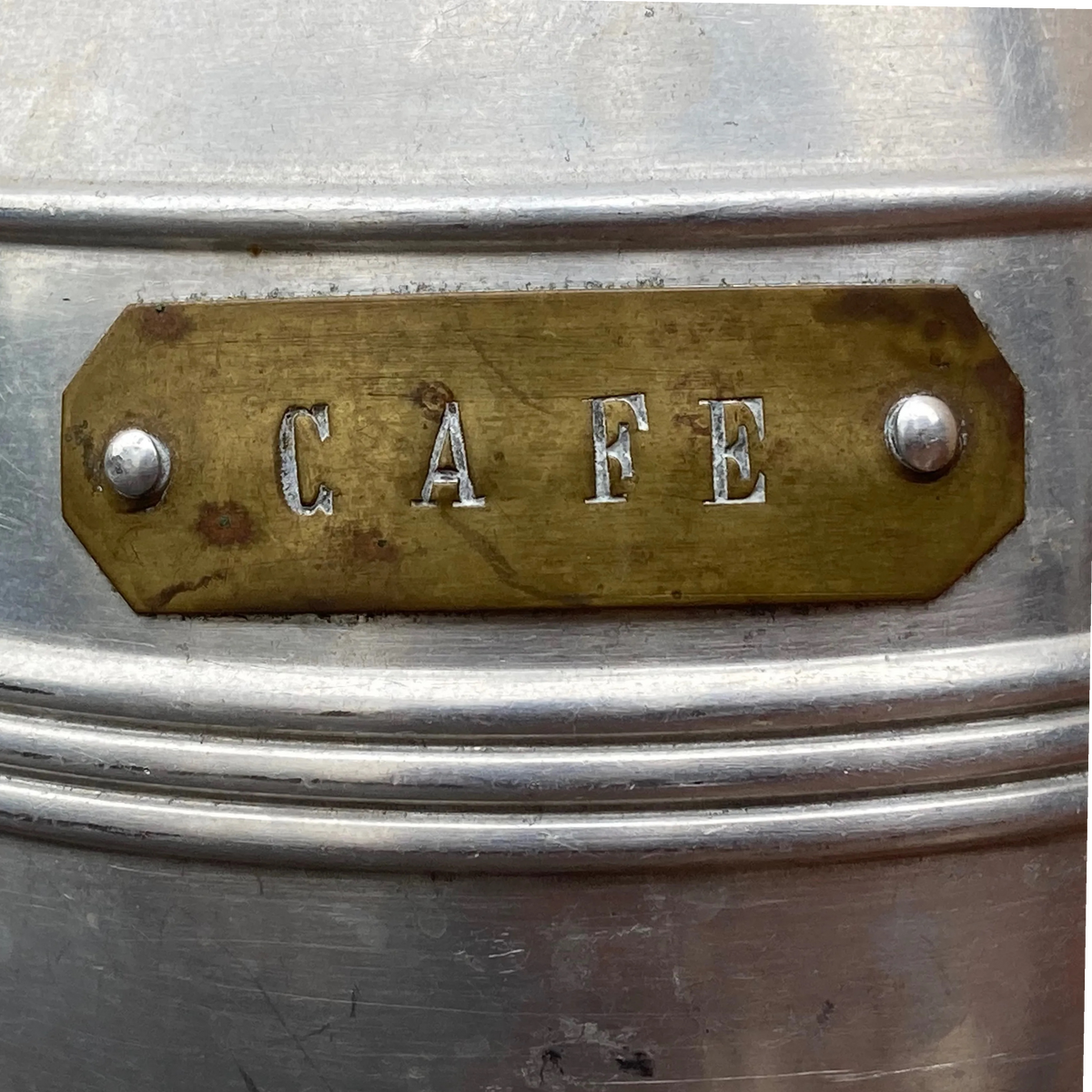 Pots à Café et Sucre en Aluminium avec Plaques en Laiton – Années 40-50