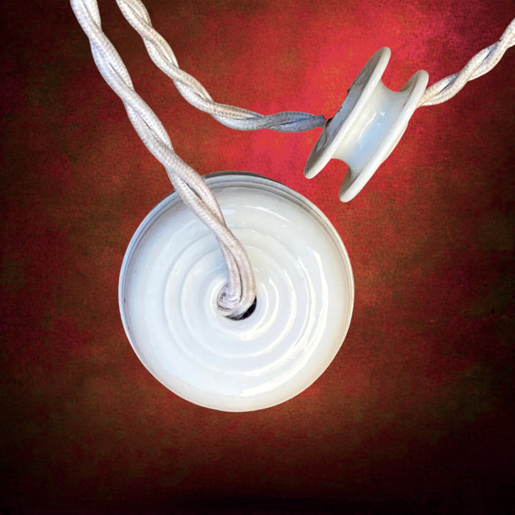 Suspension Monte-et-Baisse à Contrepoids en Porcelaine Blanche et Douille E27 – Années 30-50