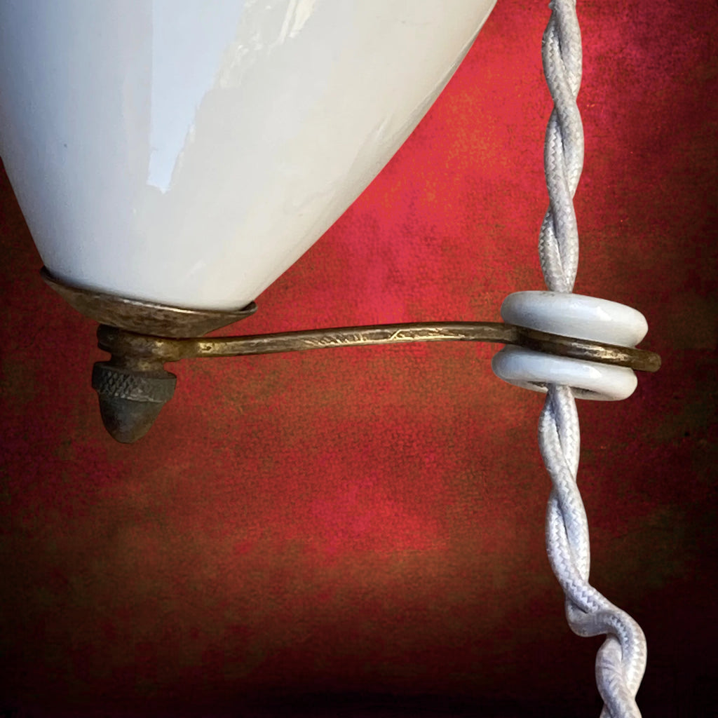 Suspension Monte-et-Baisse à Contrepoids en Porcelaine Blanche et Douille E27 – Années 30-50
