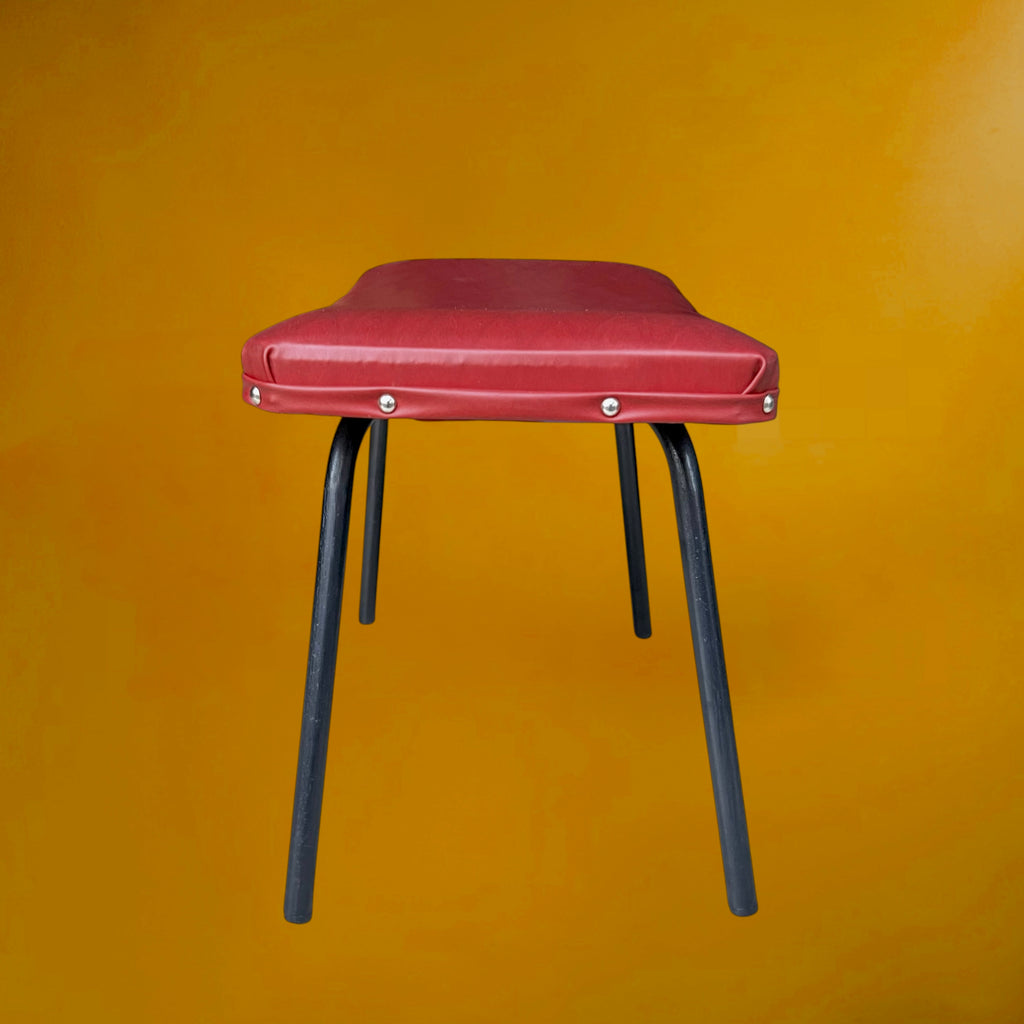 Repose-pieds ou Tabouret Bas en Skaï Rouge Brique et Métal Laqué Noir – Années 50-60