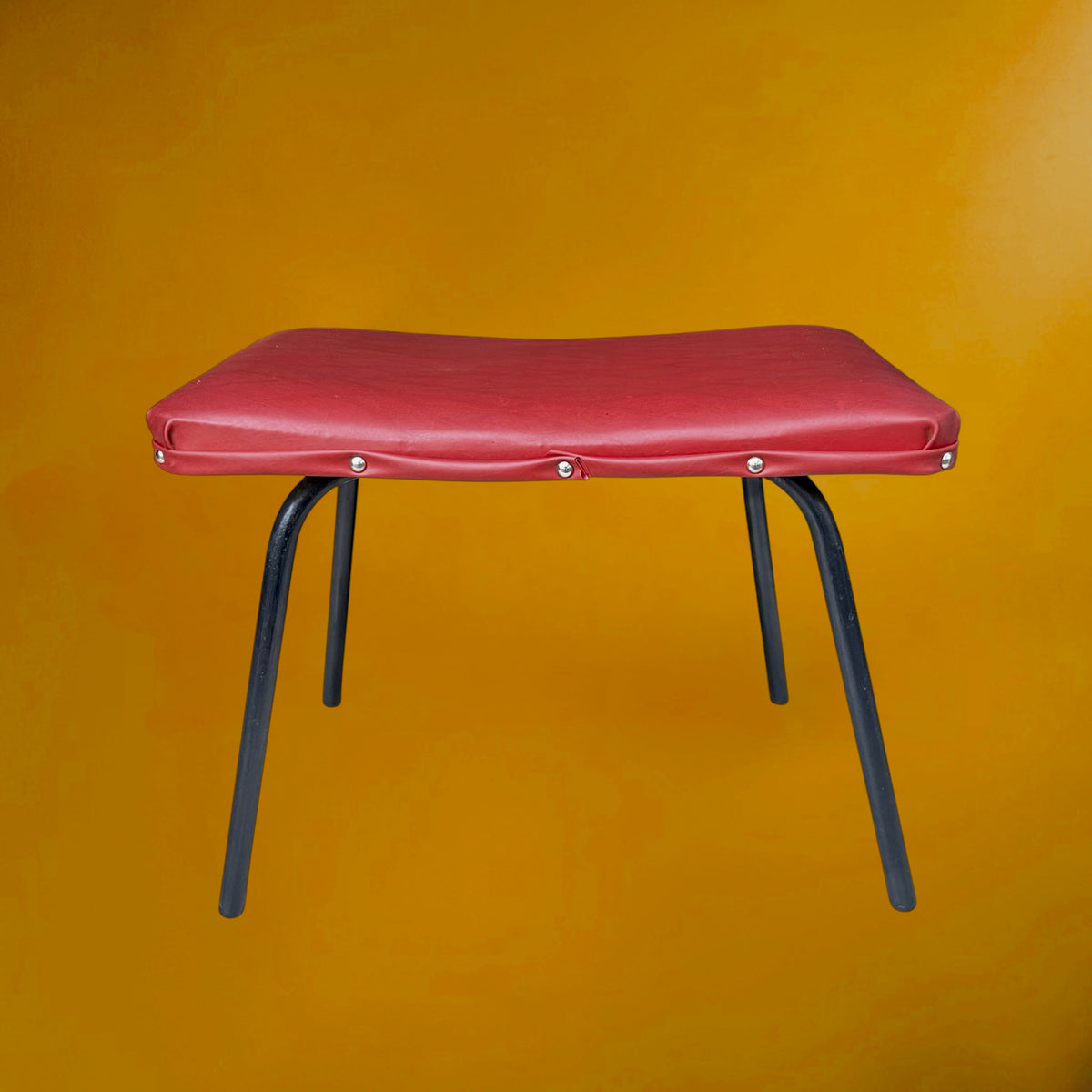 Repose-pieds ou Tabouret Bas en Skaï Rouge Brique et Métal Laqué Noir – Années 50-60