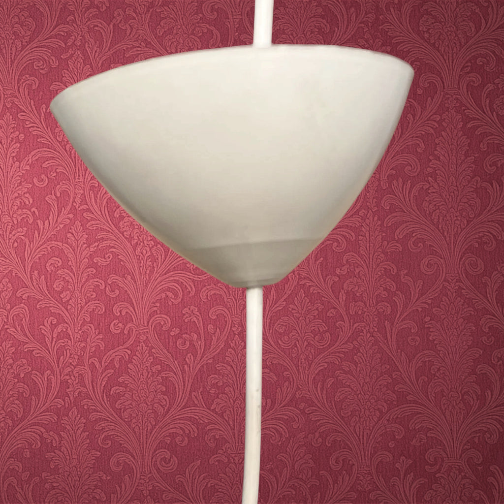 Suspension en Satin Ivoire à Franges Dorées Style Boudoir – Années 60-70