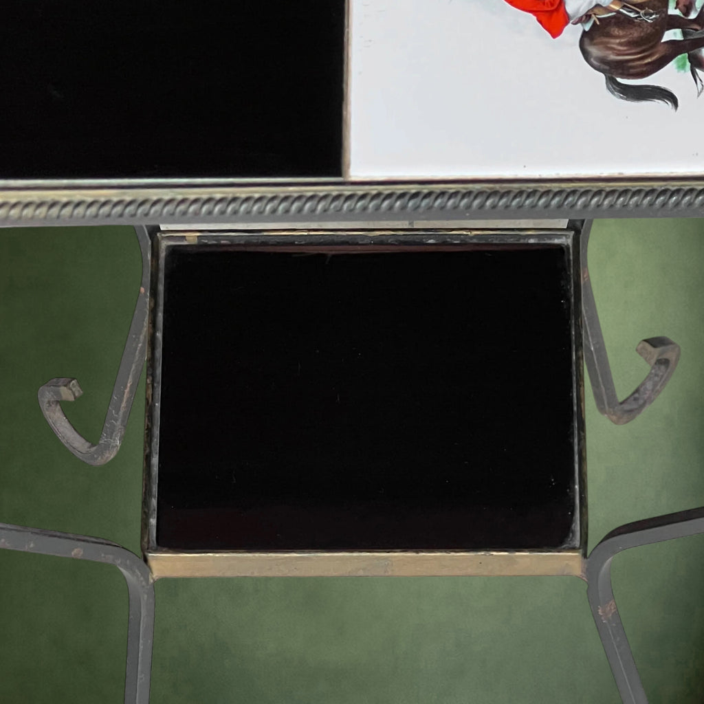 Table d’Appoint en Fer Forgé et Céramique Mettlach à Décor Équestre – Années 50-60