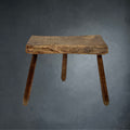 Ancien Tabouret Tripode Rustique en Bois Massif – Années 30-50