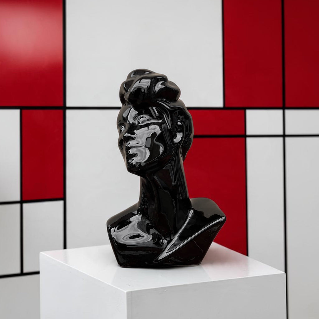 Buste Féminin en Céramique Noire Vernissée – Années 70
