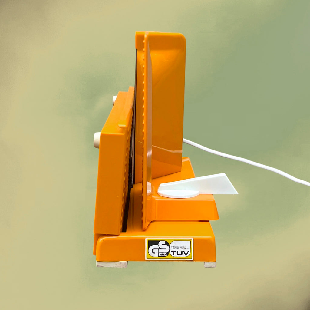 Trancheuse Électrique Schulte 225 en Plastique Orange et Acier Inoxydable – Années 70 – Allemagne de l'Ouest