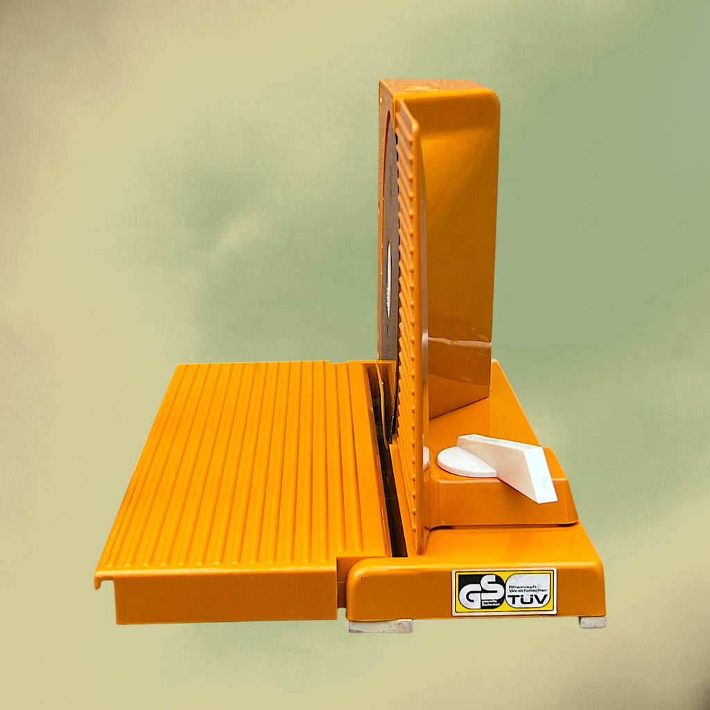Trancheuse Électrique Schulte 225 en Plastique Orange et Acier Inoxydable – Années 70 – Allemagne de l'Ouest