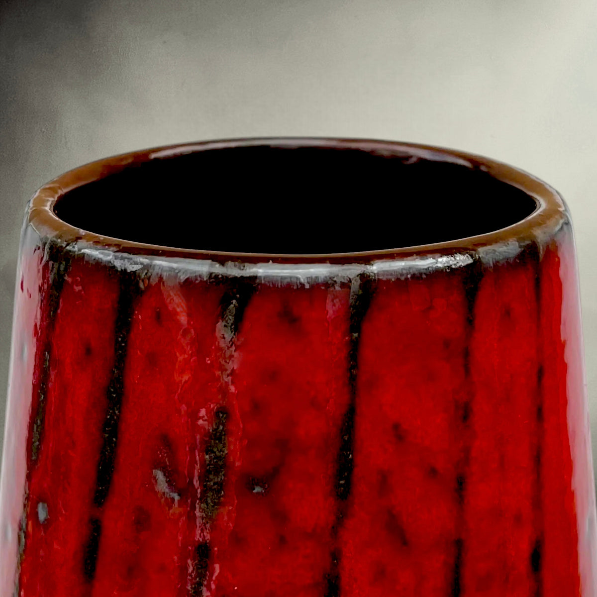 Vase Carstens Tönnieshof 1532-34 en Céramique Fat Lava Rouge et Gris – Années 60