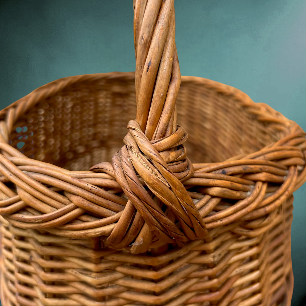 Grand Panier en Osier Tressé à Anse – Vannerie Ancienne Années 60-70