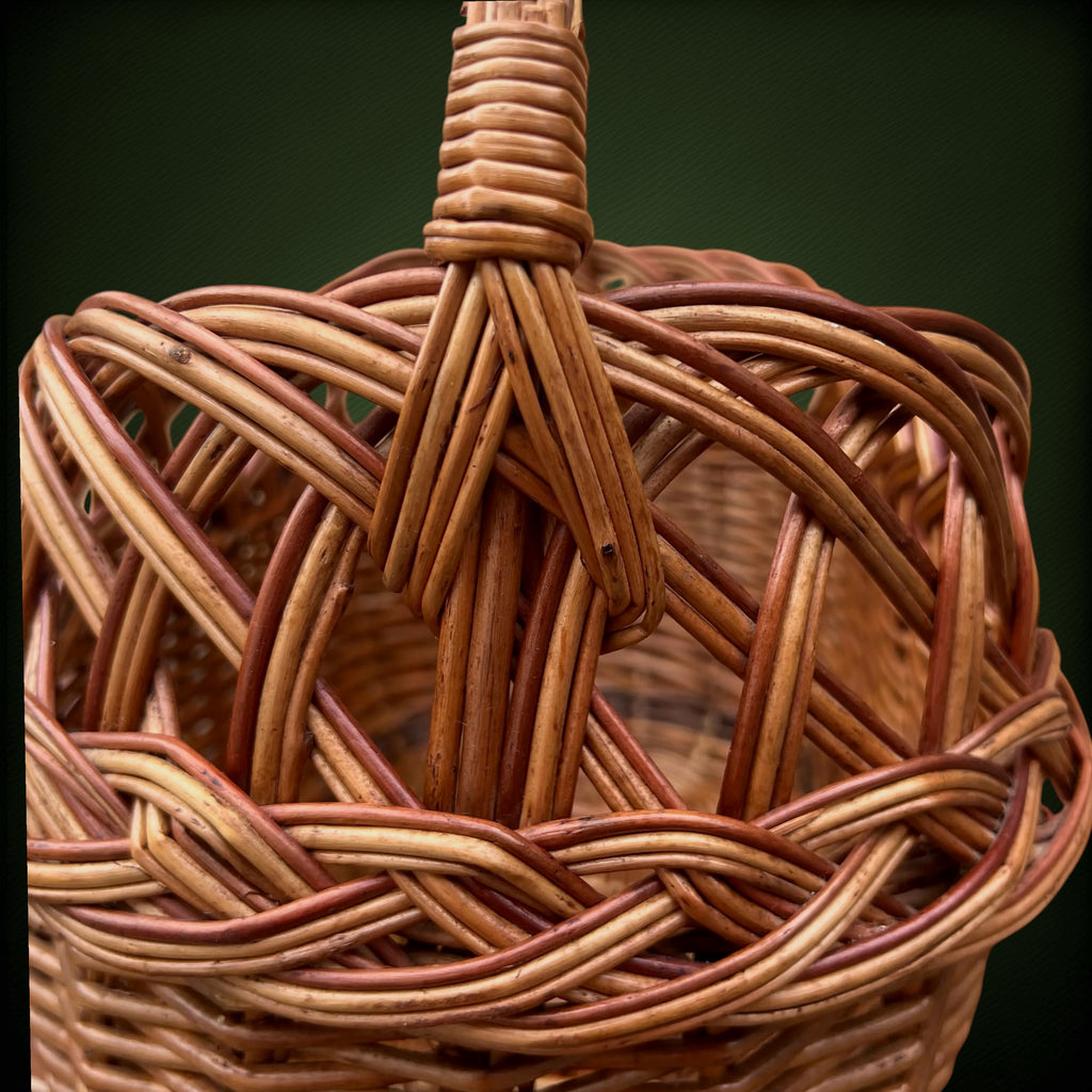 Grand Panier en Osier à Trois Teintes et Tressage Ajouré – Années 60-70