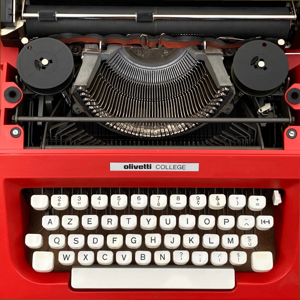 Machine à Écrire Olivetti College Rouge avec Housse – Olivetti Lettera 25 - Vers 1975
