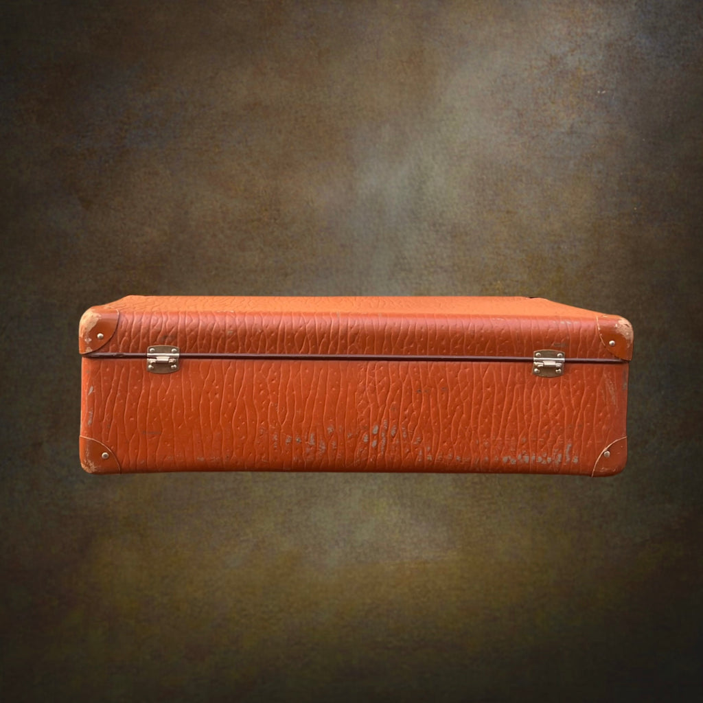 Ancienne Grande Valise Marron Fauve à Revêtement Grainé – Années 1950-1960
