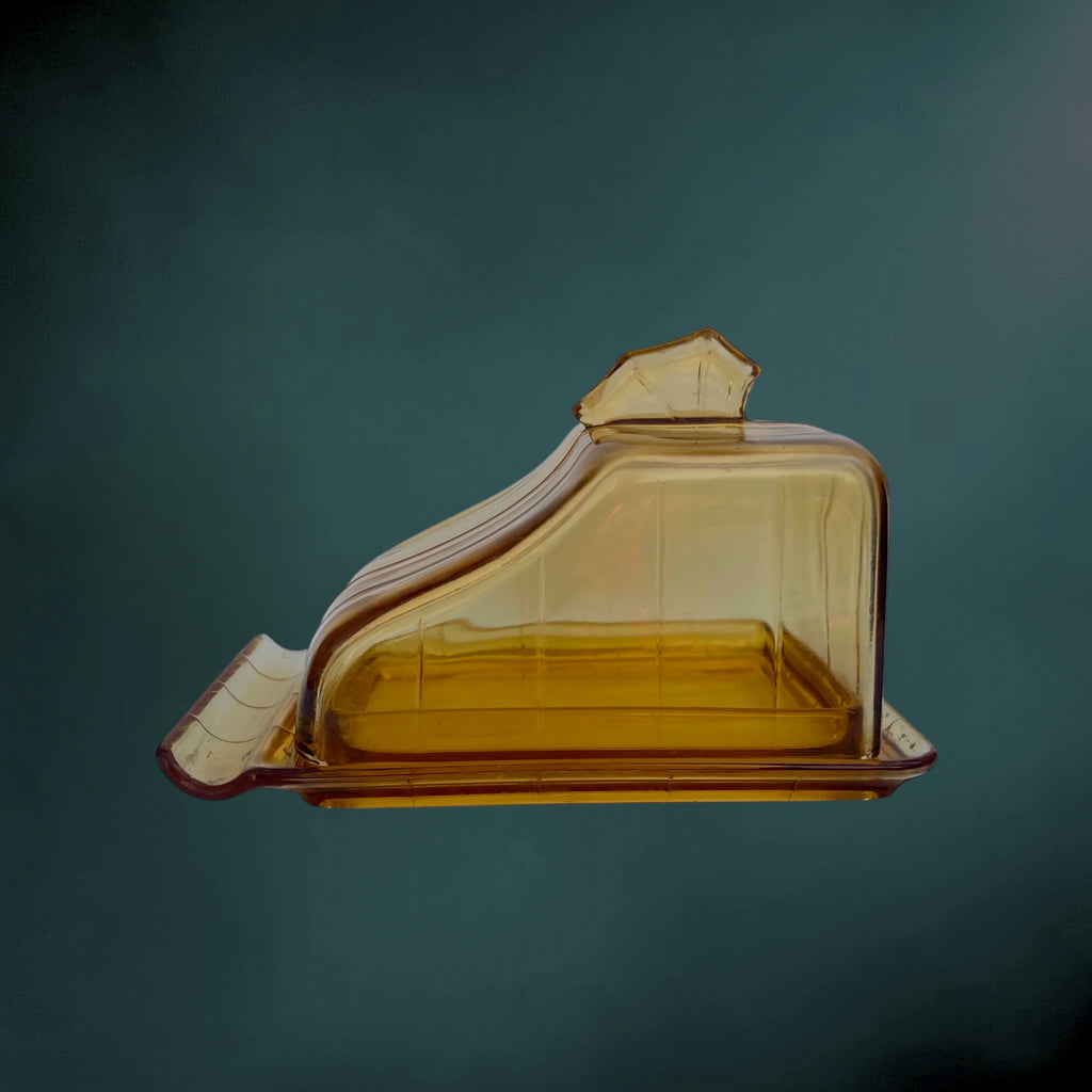 Beurrier Couvert en Verre Ambré Moulé – Style Art Déco - Années 60 70