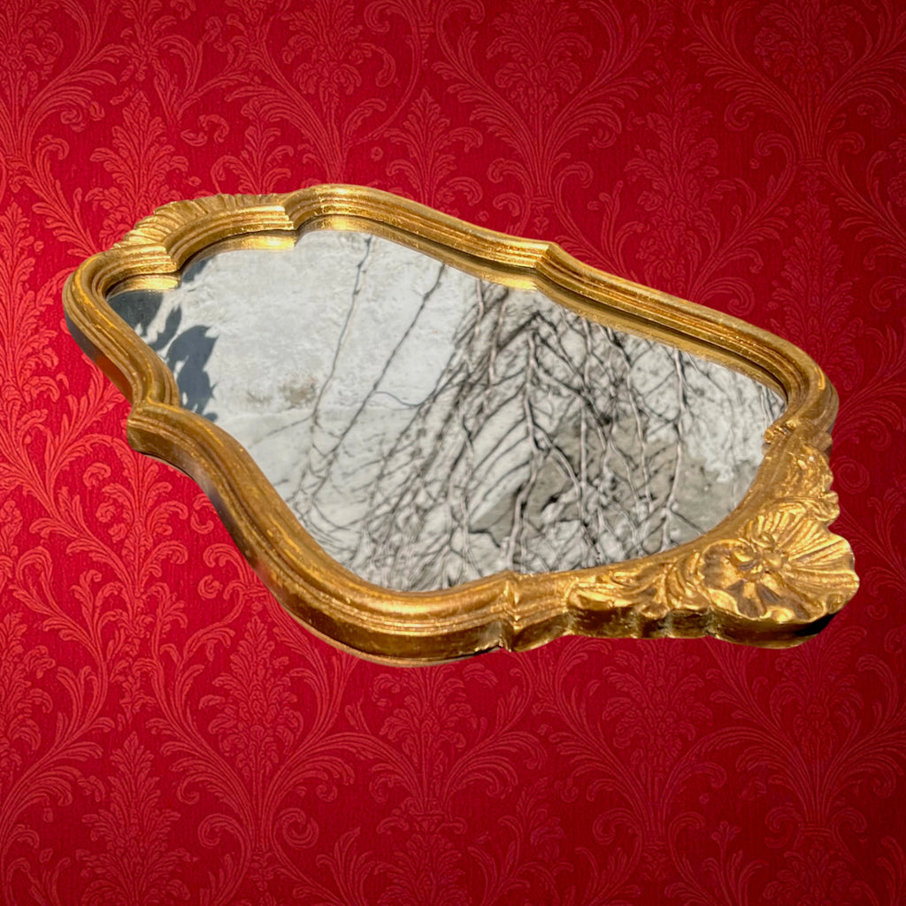Miroir Mural Doré de Style Rocaille en Résine – Années 50