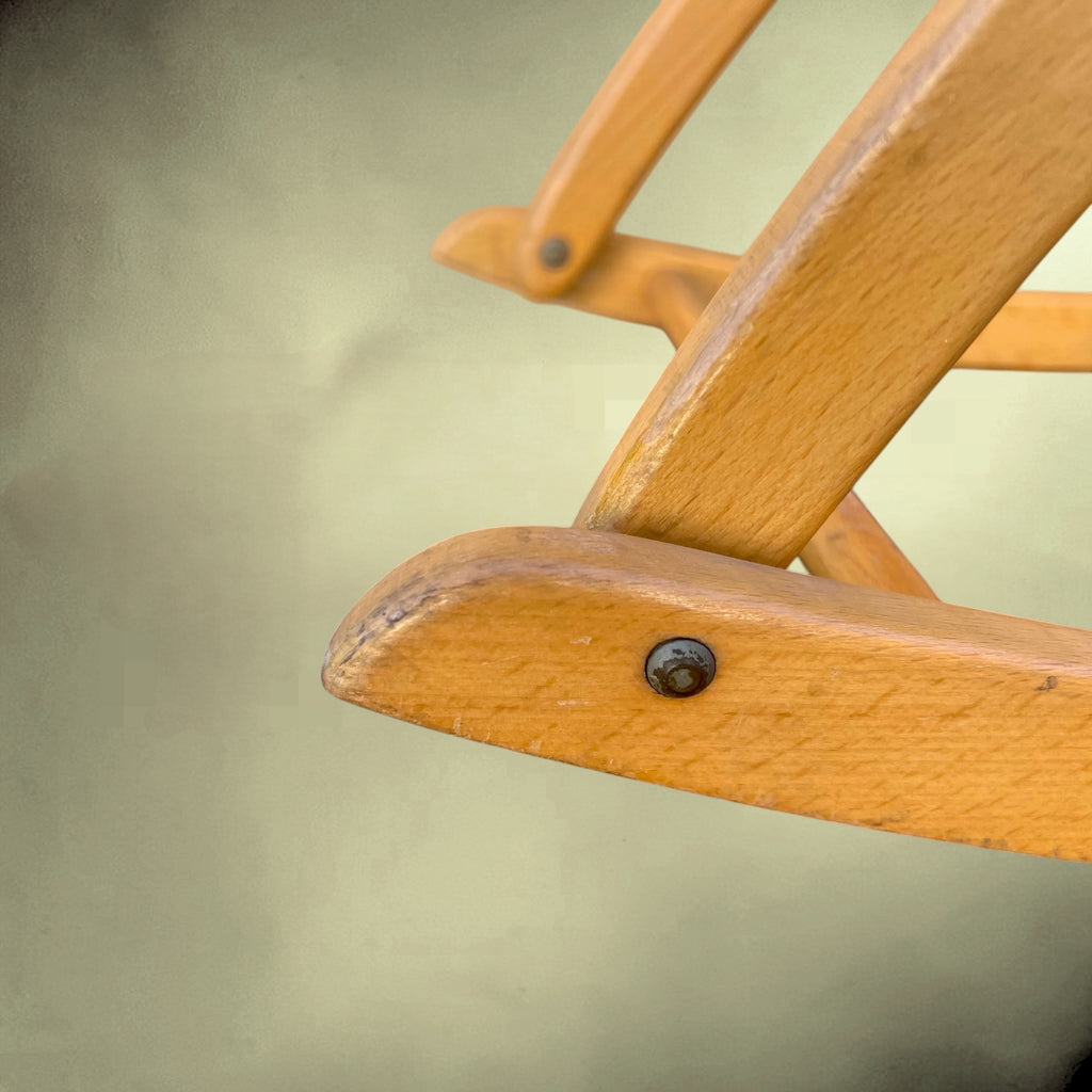Chaise à Bascule Pliante Réglable en Hêtre et Skaï Rouge – Années 50-60