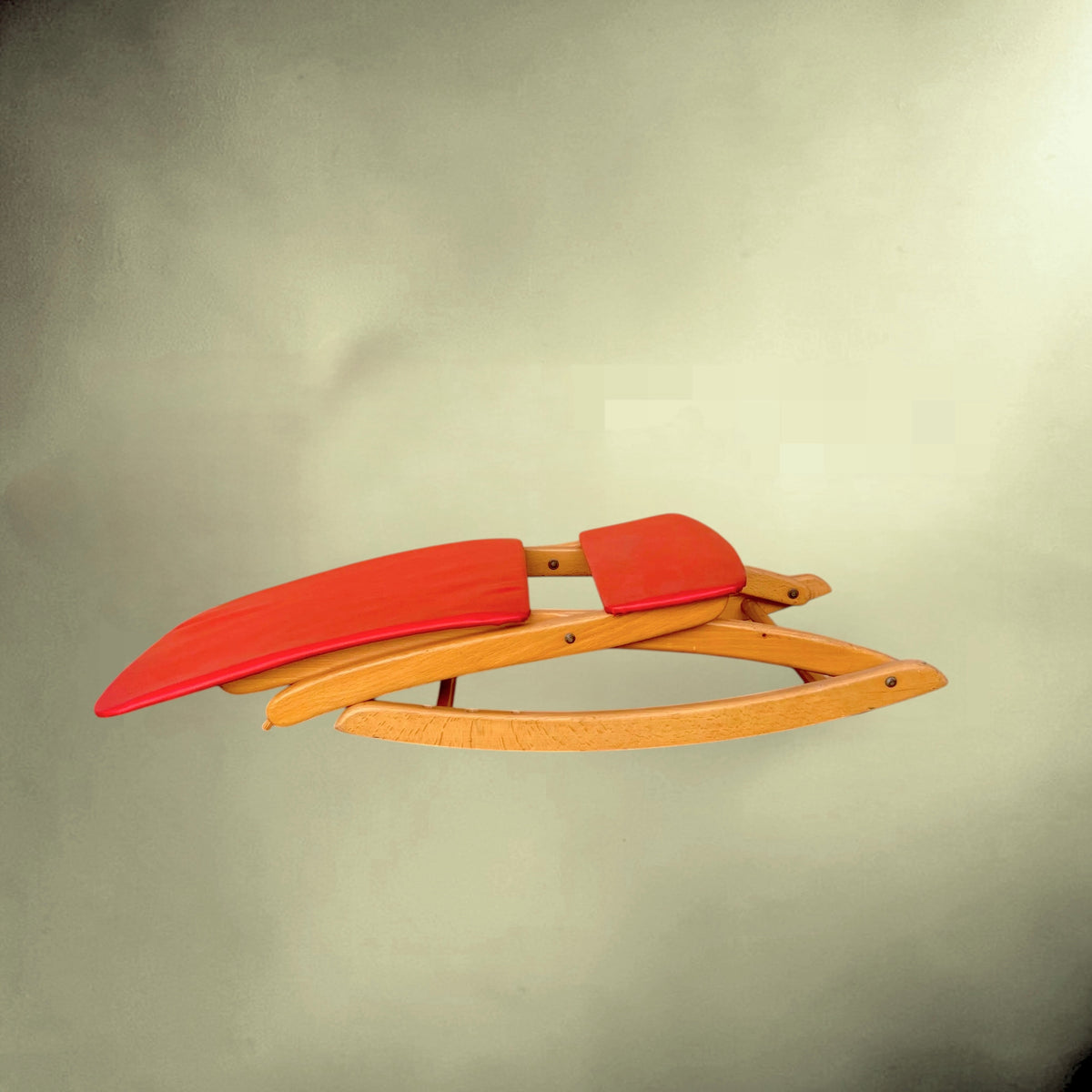 Chaise à Bascule Pliante Réglable en Hêtre et Skaï Rouge – Années 50-60