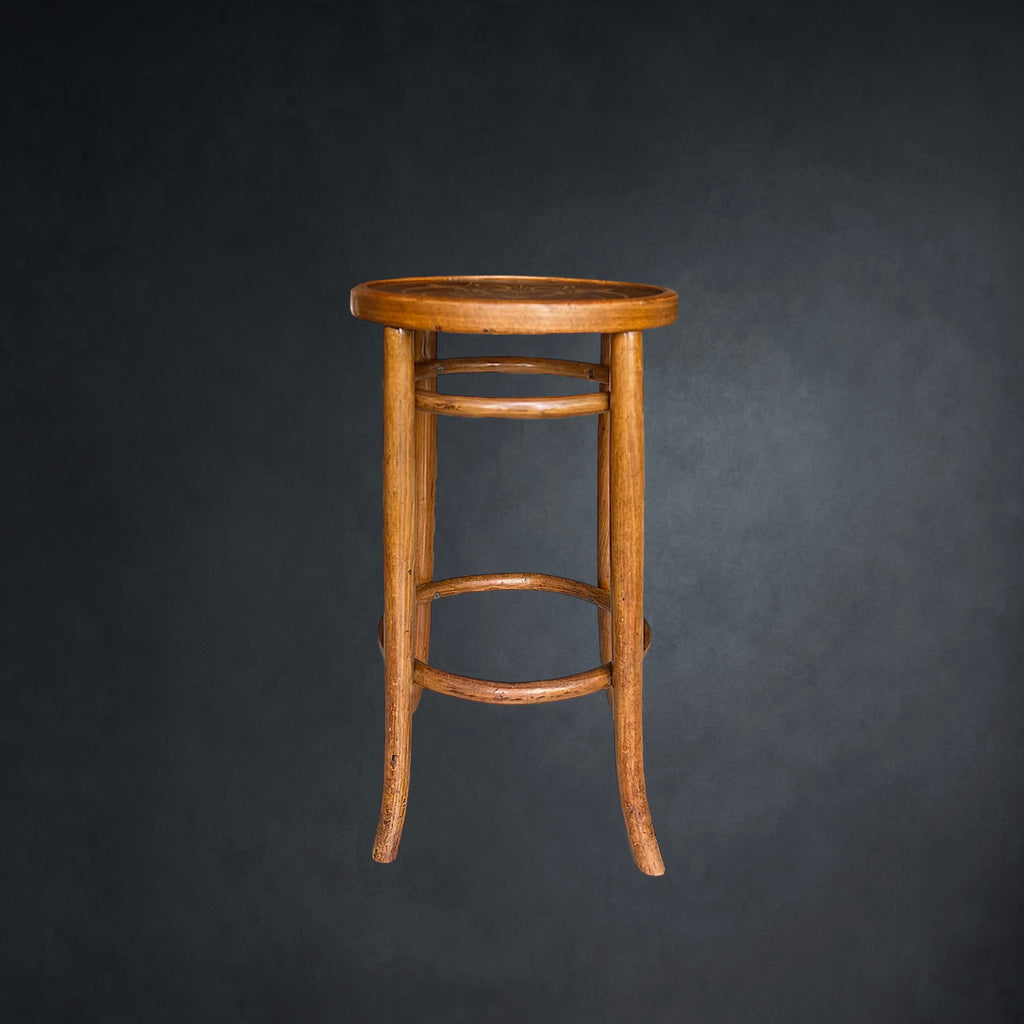 Ancien Tabouret Haut de Bistrot en Bois Courbé et Plateau à Décor Floral, Style Thonet – Vers 1900